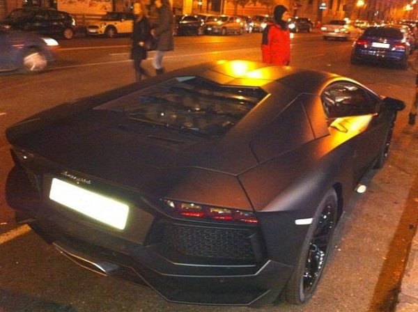 Роналдо си подари Lamborghini Aventador LP700-4 за 27-ия си рожден ден