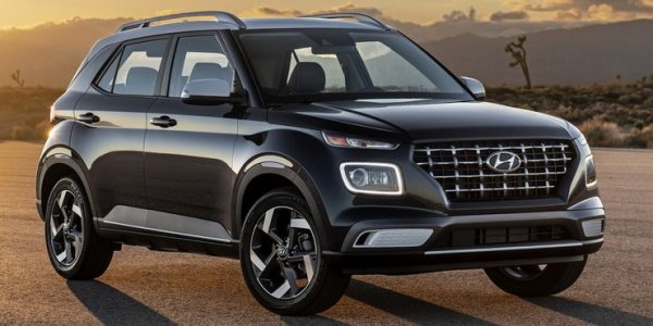 Въпреки че не е лоша идея, на теория тя просто не се е получила в повечето случаи, когато е направена. Hyundai Venue е доста добър пример за американския пазар, а за останалите това е спреният вече от производство Citroеn C4 Cactus.