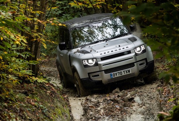 Наследникът на легендарния офроудър е голям късметлия, обикновено всъдеходи рядко попадат въw финалистите на COTY.