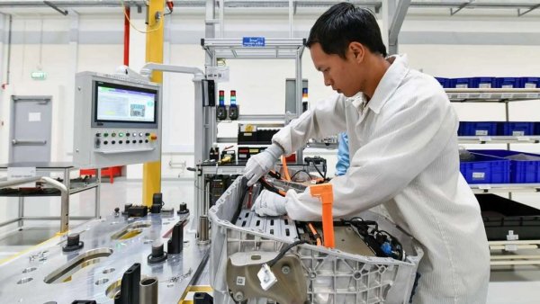 Производство през 2024: 8 666 автомобила
Промяна спрямо 2023: -33.6%

Още един регионален завод за сглобка от готови комплекти, който обслужва пазарите в Югоизточна Азия. 

