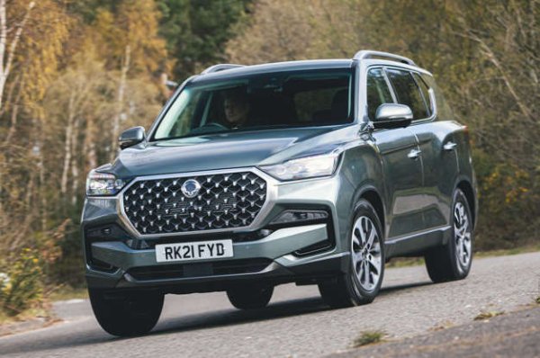 SsangYong Rexton предлага добро оборудване и отличен капацитет за теглене. Проблемът е, че съперниците са по-добри за шофиране, с по-удобни возия и по-добро управление и въпреки размера си, интериорът на Rexton не е толкова просторен, колкото си мислите. 