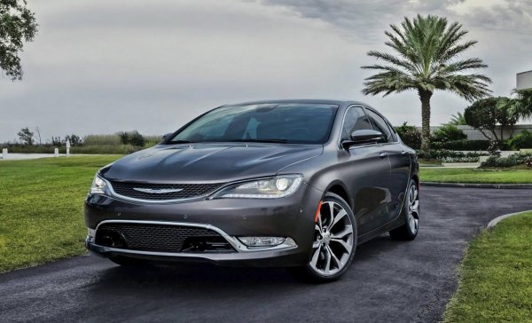 Chrysler 200 