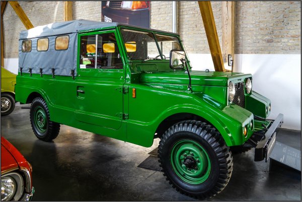 Знаете ли как да объркате закоравелия фен на Mazda? Дайте му съкращенията XV-1, XVA-44 или X-2000. Възможно е той да ви отговори, че това са някакви индекси на роторни прототипи от 80-те години. Но всъщност става въпрос за всъдеход, при това &ndash; сериен, макар и силно непознат.

XV-1 е разработен специално за армията на Мианмар, като се произвежда в неспокойната азиатска държава между 1970 и 1973 година. 