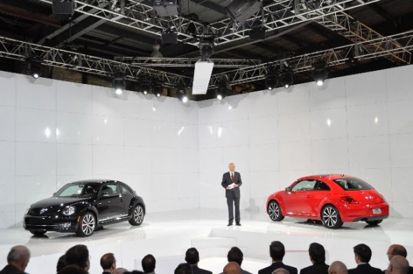 Премиерата на новия VW Beetle от автосалон Ню Йорк 2011
