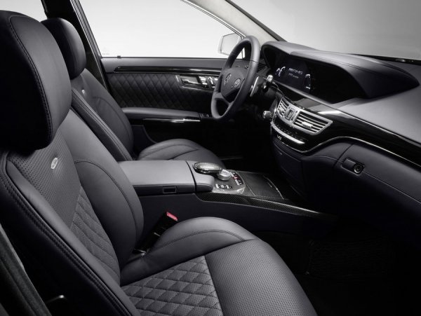 Mercedes AMG S65 2010