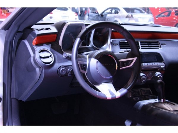 Chevy Camaro SS модел 2010 на тунинговото изложение SEMA 2008