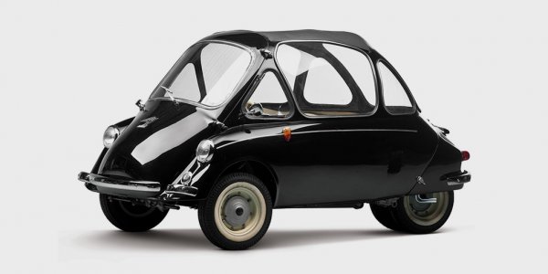 След Втората световна война производителят на самолети Heinkel остава без работа и се заема с разработката на микроколи. През 1956 г. се появява Heinkel Kabine, който е нещо средно между моторолер и автомобили. Модификацията с колела Typ 150 е оборудвана с двигател с един цилиндър, развиващ 9,2 к.с. След това излиза и версия с 4 колела под името Kabine. 

Смъртта на основателя на фирата Ернст Хайнкел обаче слага край на производството в Германия, но то продължава до втората половина на 60-те години във Великобритания и Аржентина.
