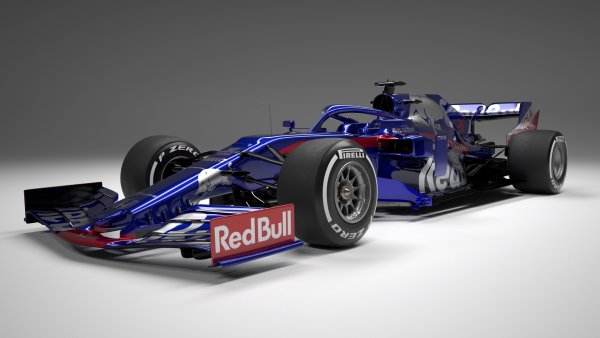 STR14 на Toro Rosso може отново да се окаже подвижната лаборатория за тестове в състезателни условия на Honda