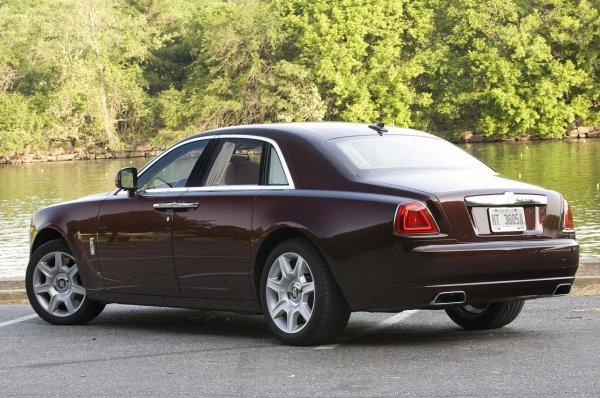 Rolls-Royce Ghost 2010

