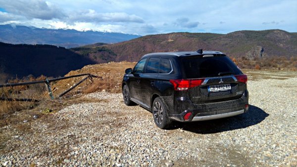 Mistsubishi Outlander PHEV