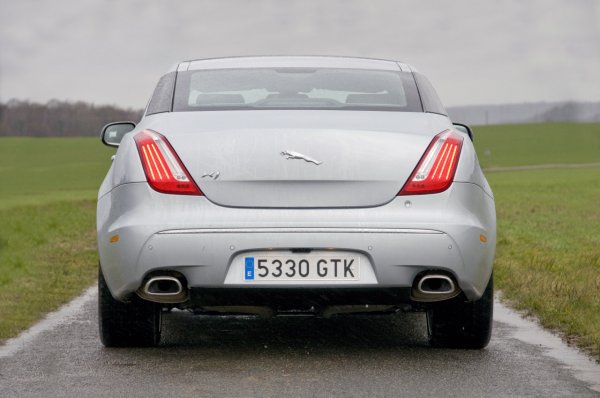 Jaguar XJ 2011
