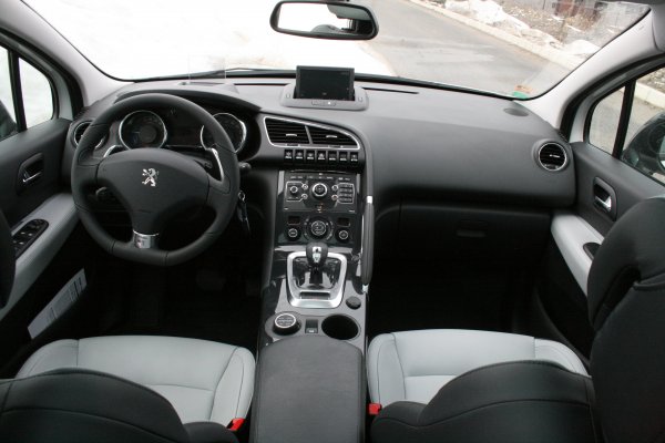 Peugeot 3008 HYbrid4