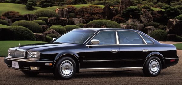 Втората генерация на Nissan President се доближава най-близо по харатеристики до Jaguar XJ, но предлага доста по малка вероятност от разваляне. 4,5-литровият V8 под капака на President развива 280 к.с. - предостатъчно за началото на 90-те и ви позволява достатъчно пъргавост да се измъкнете от всяка ситуация. President е първата кола с airbag за краката на пътниците отзад - нещо което се харесва особено на директорите на компании в Япония. Минусът при President, е че настроеното за комфорт окачване не може да се мери с прецизността на BMW 7-ма серия, например. 