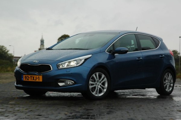 Основният коз на този модел е неговата огромна гаранция &ndash; получавате седем години, въпреки  че в последните три има ограничение в пробега. Разбира се, не е толкова забавно да се шофира, но ако не сте прекалено притеснени от това, Cee&rsquo;d е удобен, просторен и добре изграден семеен автомобил, който ви предлага много спокойствие.