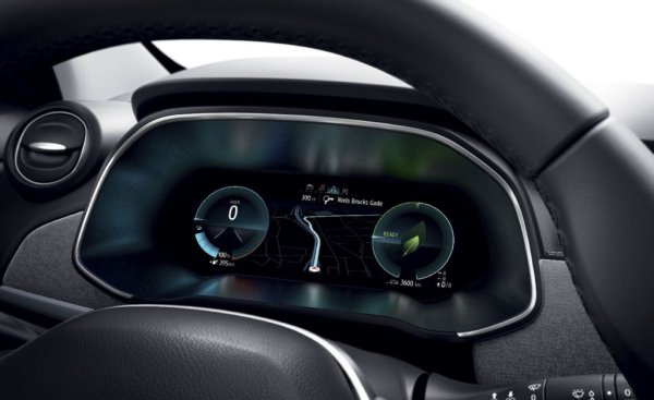 "Преди всичко зависи от това колко устойчиви са батериите ни - това е първото, което трябва да разберем. Пуснахме Zoe преди 10 години и наблюденията ни са, че след седмата или осмата година батерията все още на 70%. Това беше приятна изненада за нас. 
Другата ни задача е да усъвършенстваме технологиите в електромобилите си - добра киберсигурност, свързаност, възможност да подменяме цялата електроника дистанционно или чрез дилърите... Това ще ни позволи както да удължим живота на автомобила, така и да повишим остатъчната му стойност". 
