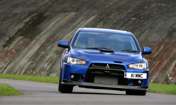 Mitsubishi Lancer Evolution X FQ-400