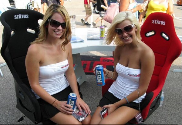 Тунинг изложението HIN Night Shift в Северна Калифорния