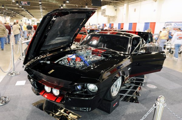 Кадри от тазгодишното американско автоизложение "Grand National Roadster Show"