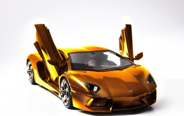 Златно Lamborghini за $4,7 милиона