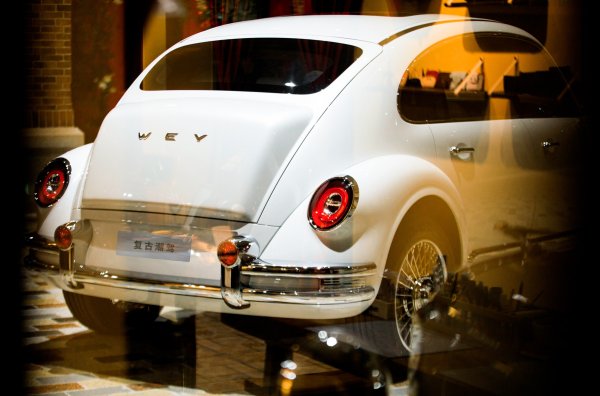 Yuanmin означава &bdquo;сбъдната мечта&ldquo;, като клиентите ще могат да избират между хибрид и пълноценен електрически автомобил. Първият вариант е с 1,5-литров двигате с вътрешно горене и електромотор, а вторият &ndash; с един или две електрически агрегата. Моделът ще се предлага с предно предаване или с 4х4.