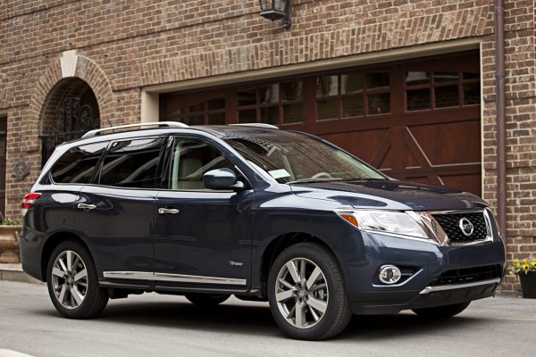 Nissan Pathfinder Hybrid