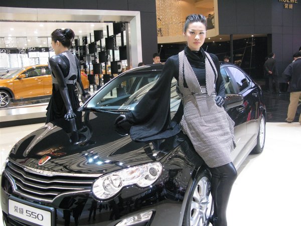 Момичетата на автосалон Шанхай 2009