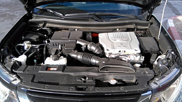 Mistsubishi Outlander PHEV