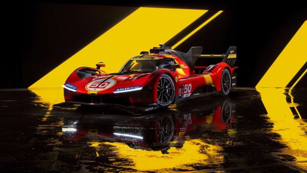 Тази кола е вдъхновението за създаването на целия този списък. Въпреки съществуването на 333 SP, Ferrari не се е състезавала на най-високото ниво на състезанията със спортни автомобили от 50 години, откакто 312 PB напусна пазара през 1973 г. Но сега марката се завръща с абсолютно зашеметяваща машина.

Тя е предназначена за участие в клас „Le Mans Hypercar”, създадена е изцяло от нулата от Ferrari и неговите партньори, като има малко детайли от „пътническите“ автомобили на марката, както и препратки към миналото. Все още не сме я виждали да се състезава, но с този впечатляващ нос и задна светлина с един лъч под масивно наклонено задно крило, тя наистина изглежда забележително.