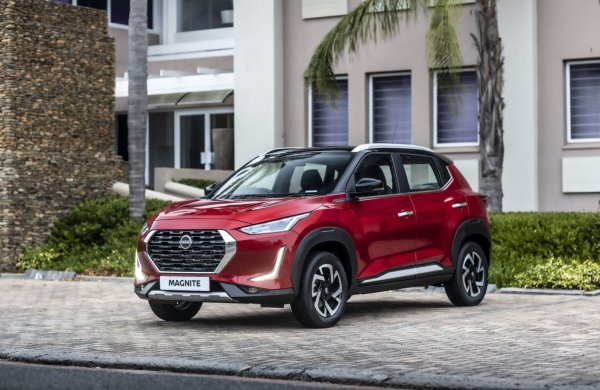 Първоначално идеята на Nissan беше този модел да бъде произвеждан под възродената марка Datsun, но това така и не стана. В Индия обаче достъпният кросоувър се предлага като Nissan Magnite, като е достъпен с избор от два двигателя. Първият е 3-цилиндров атмосферен със 72 к.с., а вторият - негова турбоверсия със 100 к.с. При по-слабия скоростната кутия е 5-степенна механична, а при по-мощния - вариатор.
