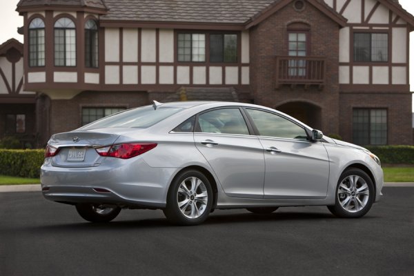 Hyundai Sonata 2011
