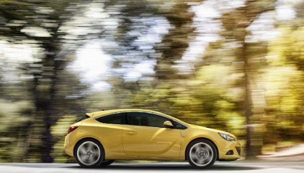 Opel Astra GTC