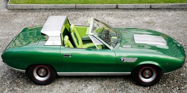 В наши дни тази кола може и да изглежда като готина идея, но за времето, в което е създадена - 1969 година, това съвсем не е така. Единственото, доказващо, че това наистина е BMW, е предната част. Тя е взаимствана от модела 2500, като решетката на радиатора и формата са сходни.