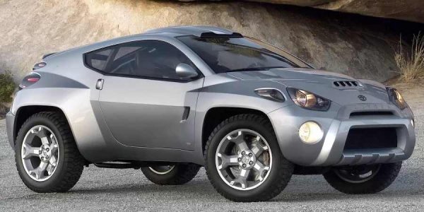 Тази брутална офроуд концепция изглежда може би по-подходяща днес, отколкото когато дебютира преди 20 години. Представен през 2002 г., RSC (съкращение от Rugged Sports Coupe) е проектиран от дизайнерското студио CALTY на Toyota. Въпреки че никога не е смятано да влезе в масово производство, RSC е замислен като алтернатива за феновете на спортните автомобили, които искат да излязат извън рамките и да се впуснат в нещо малко по-ексцентрично.
