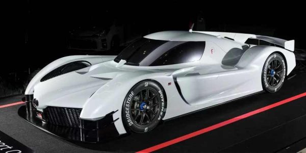 GR Super Sport е напълно различен вид концепция. Представена през 2018 г., тя е предшественик на хиперавтомобила за участие в новия клас WEC - Hypercar. Toyota е задължена да произведе ограничена серия шосейни автомобили, за да отговаря на правилата, а GR Super Sport е предварителен преглед как това би могло да изглежда.
