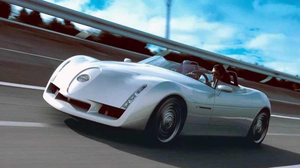 FXS е концепция от друга епоха, представена през 2001 година. Вероятно единственият модел на Toyota, който има прорез вместо емблемата на компанията, но без лого. FXS е съкращение от Future eXperimental Sports и точно това е.
