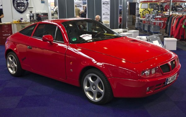 Lancia-Zagato Hyena е един много любопитен проект на реномираното италианско ателие за каросерии, разработено по поръчка на Паул Коут, дилъра на марката за Нидерландия. Hyena ползва платформата и въобще цялата механика на Delta HF Integrale, но им дава съвършено различен дизайн, дело на Марко Педрачини. Създадени са един прототип и 24 серийни бройки. Планът е да стигнат до 500, но в един момент Lancia отказва повече да предоставя шасита на Zagato. 

