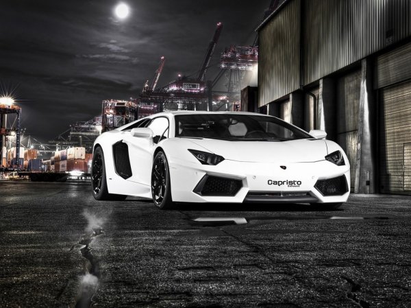 Aventador by Capisto
