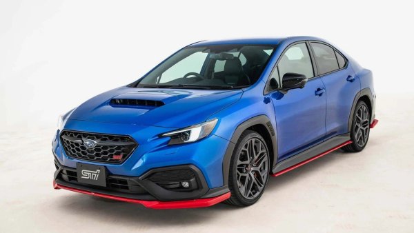 Неочаквана новост е възроденото Subaru WRX STI, което засега е само концепция. Това не е хечбек: японците са се върнали към обичайната форма на седан. Но самата поява на такъв прототип е голямо събитие за по-възрастните фенове на бензиновите бегачки, тъй като преди четири години Subaru официално обяви, че настоящият WRX няма да има бензинова версия на STI. 

По това време се смяташе, че бъдещето на Subaru Tecnica International принадлежи на електрическите автомобили, но сега, на Токийското автомобилно изложение, WRX STI беше посочено като &bdquo;нов етап в историята на Subaru." И това е много прозрачен намек за серийно производство. 
