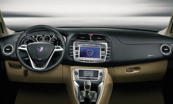 Lancia Delta 2008: хечбекът с пет врати ще бъде произвеждан на платформата на Fiat Bravo, но с по-луксозен интериор и определено уникален дизайн