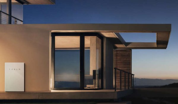 Тази иновативна система за съхранение на енергия продължава захранването в случай на прекъсване на тока. Зарежда се от слънчева енергия и може да поддържа къщата работеща с дни. Цената е 7500 долара, като инсталирането се плаща отделно.