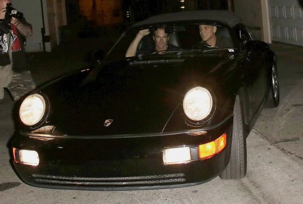 Този германски кабриолет е бил създаден като чисто спортна машина, и то само в 931 бройки. Половината от тях са продадени в САЩ. Семпла, хващаща окото и много способна, тази кола отдавна се е превърнала в класика. 
