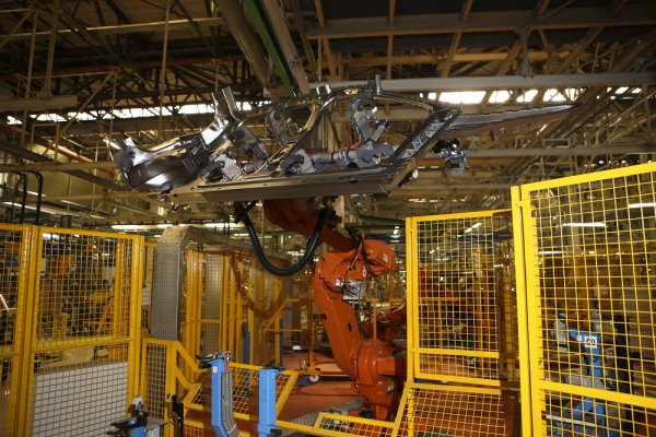 В кухнята на автомобилите Dacia