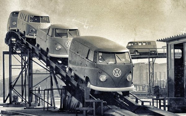 Volkswagen Type 2 се ражда, когато нидерландският импортьор на марката иска правата върху модела Plattenwagen, който се изпозва за превозване на части около завода във Волфсбург. В Европа бусът се ползва предимно за работа, докато в Америка се налага кемперът. 

Той е заменен от версиите Caravelle и Transporter, но оригиналния Type 2 продължава да се произвежда в Мексико и Бразилия. Той също става жертва на новите стандарти, влизащи в сила през 2014 г. Общо са произведени над 10 млн. бройки. 
