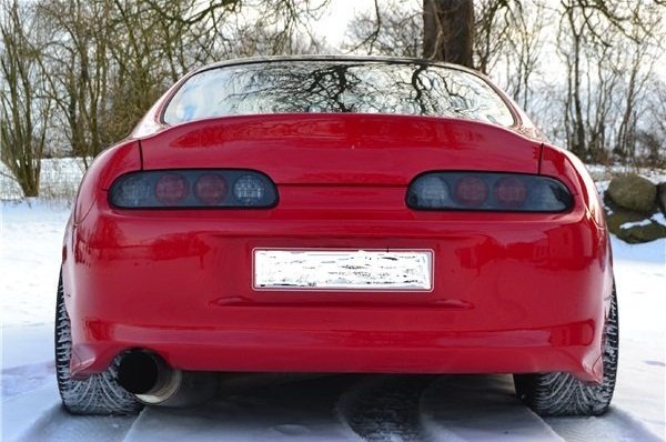 Toyota Celica GT-Four преоблечена като Supra 