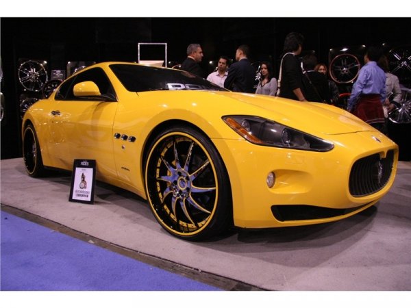 Donz Rennen Wheels и Maserati GranTurismo на тунинговото изложение SEMA 2008