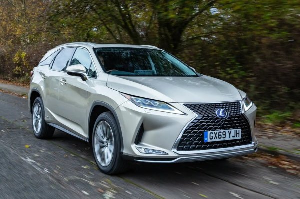 Подобно на победителя в тази класация, Lexus RX показва, че дори един сложен хибрид може да бъде много надежден. Само 8% от собствениците съобщават, че колите им са се повредили, като проблемите са са свързани с електричеството на двигателя и горивната система. 

Заради повредите автомобилите са излезли от строя, но ремонтът им е отнело до една седмица, като работата е била извършена безплатно, тоест по гаранция на производителя.
