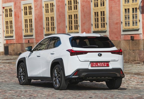 Обикновено Lexus е по-напред в подобни класации, така че в случая шестото място може да бъде прието като изненада. Въпреки това, японският премиум-бранд си остава един от образците за надеждност в автомобилната индустрия.