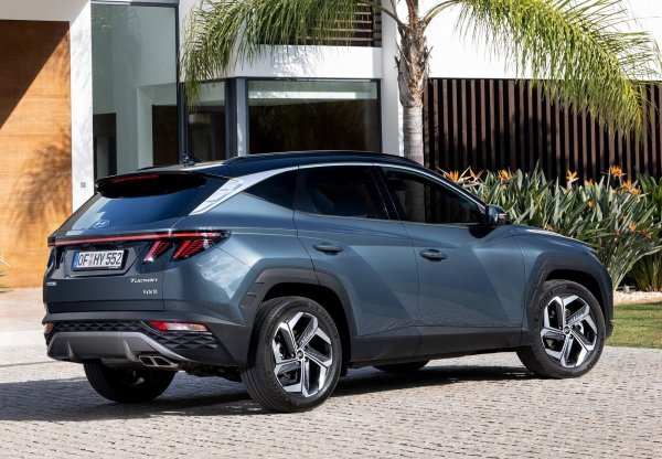 През последните години корейските производители все по-често се появяват на челните места в подобни класации. Сега Hyundai почти докосва място на подиума, което е доказателство за надеждността на неговите модели, предлагани с 5-годишна гаранция.