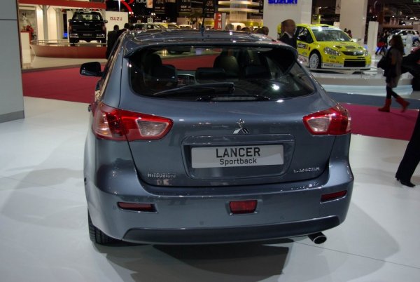 Mitsubishi Lancer Sportback 2009 / Автомобилен салон Париж 2008