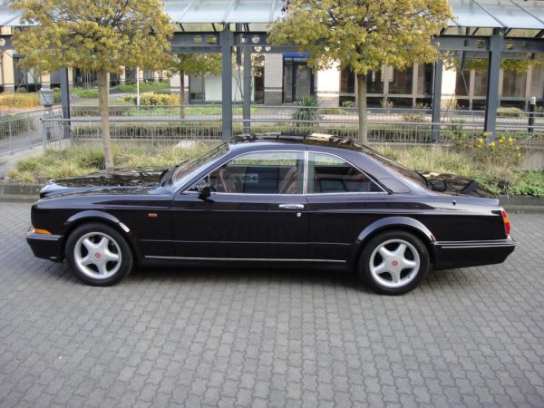 Bentley Continental T, закупено от Майк Тайсън през 1997 година